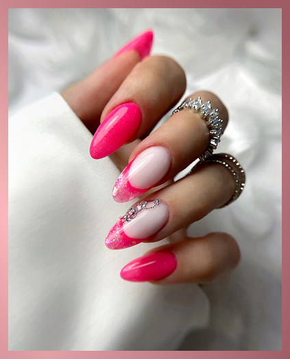 Manicure tytanowy w różowym kolorze